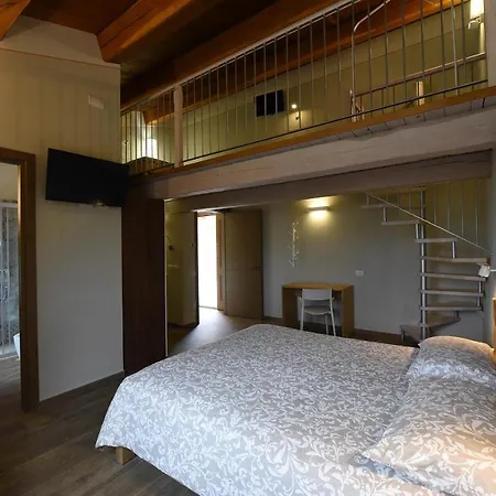 Casale Dei Briganti * ノルチャ